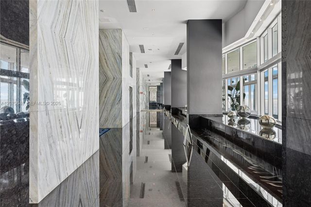 335 S Biscayne Boulevard 2609, Miami, FL 33131