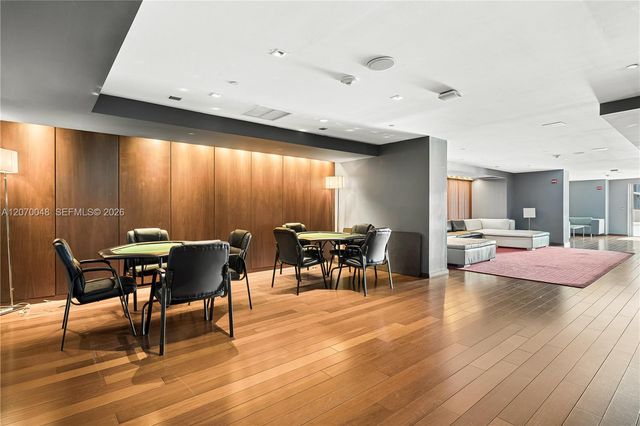 335 S Biscayne Boulevard 2609, Miami, FL 33131