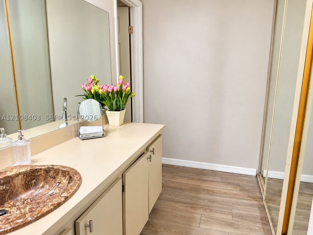 1801 NW 75th Ave 306, Plantation, FL 33313
