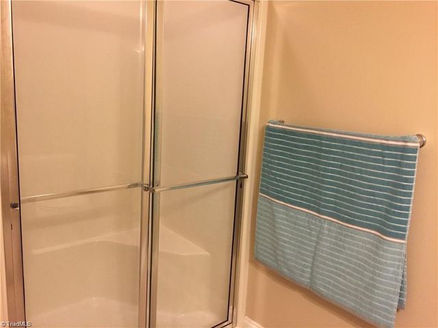 4742 Tatton Park Circle, Winston-salem, NC 27103
