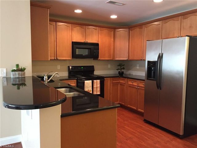 4742 Tatton Park Circle, Winston-salem, NC 27103