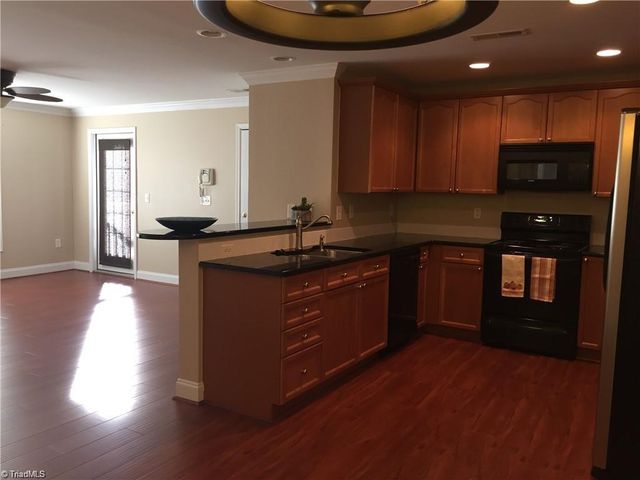 4742 Tatton Park Circle, Winston-salem, NC 27103