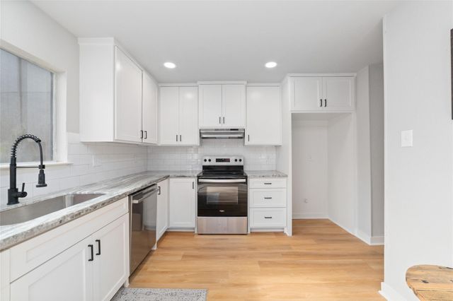 12111 Bob White Drive, Houston, TX 77035