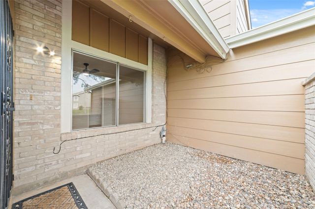 12111 Bob White Drive, Houston, TX 77035