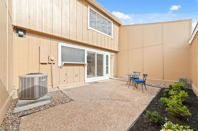 12111 Bob White Drive, Houston, TX 77035
