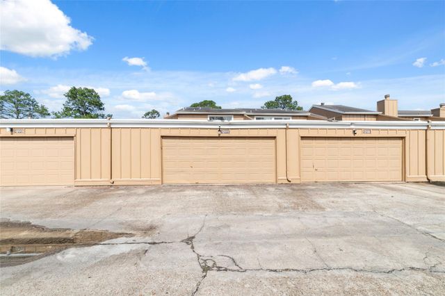 12111 Bob White Drive, Houston, TX 77035