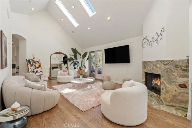 2127 Kress Street, Hollywood Hills, CA 90046