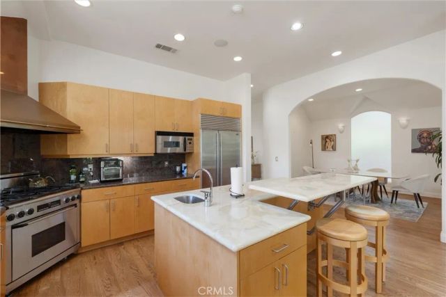 2127 Kress Street, Hollywood Hills, CA 90046