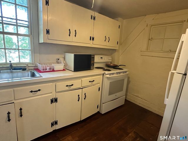 110 East Main Street, Clinton, CT 06413