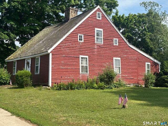110 East Main Street, Clinton, CT 06413