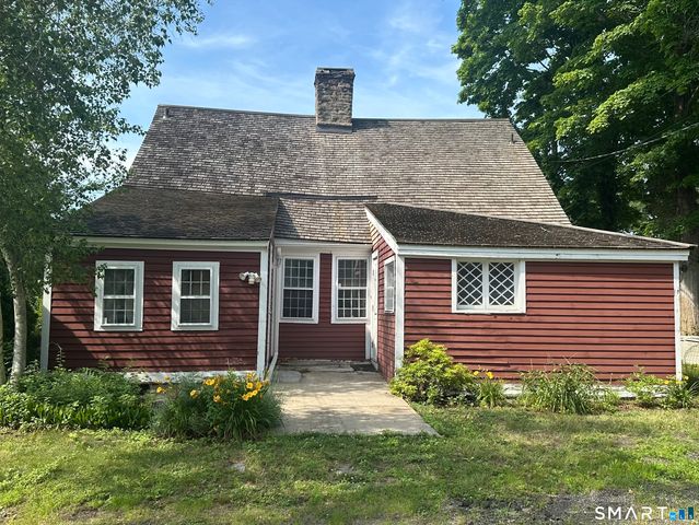 110 East Main Street, Clinton, CT 06413