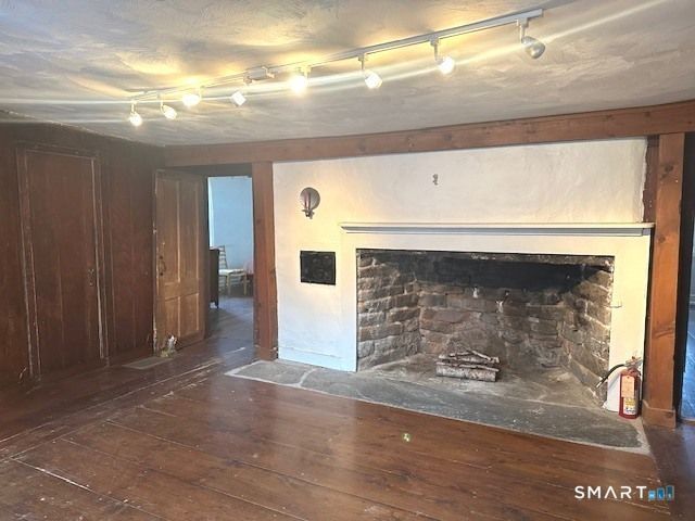 110 East Main Street, Clinton, CT 06413