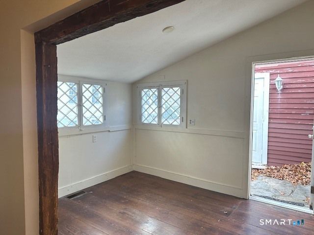 110 East Main Street, Clinton, CT 06413