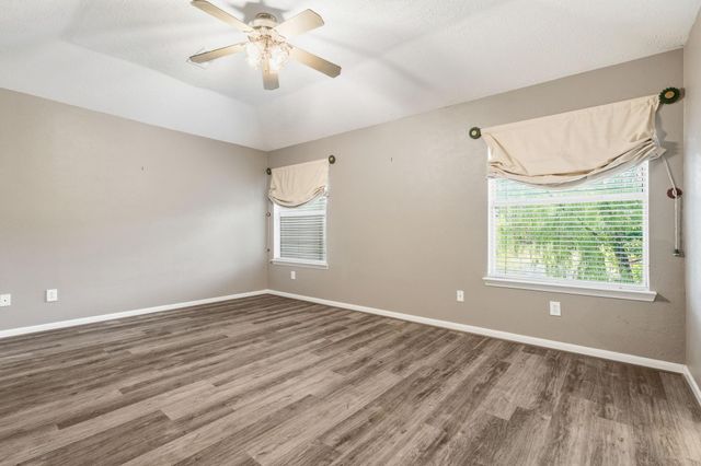 59 N Avonlea Circle, The Woodlands, TX 77382