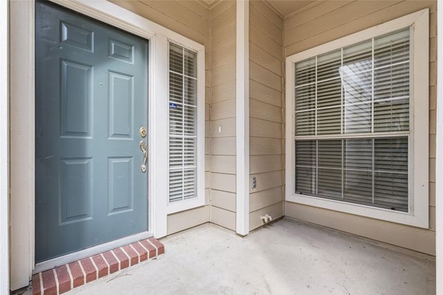 59 N Avonlea Circle, The Woodlands, TX 77382