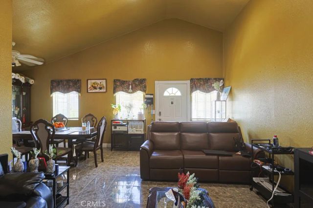 9307 Bandera, Los Angeles, CA 90002