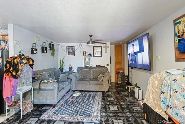 9307 Bandera, Los Angeles, CA 90002