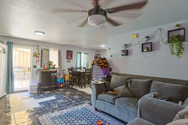 9307 Bandera, Los Angeles, CA 90002