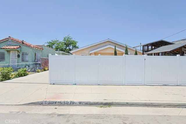 9307 Bandera, Los Angeles, CA 90002