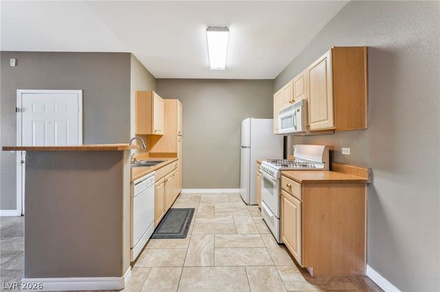 8250 North Grand Canyon Drive 1186, Las Vegas, NV 89166