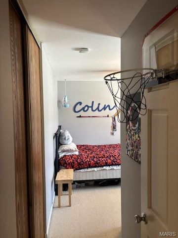 520 May Valley Drive, Fenton, MO 63026