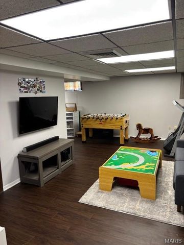 520 May Valley Drive, Fenton, MO 63026