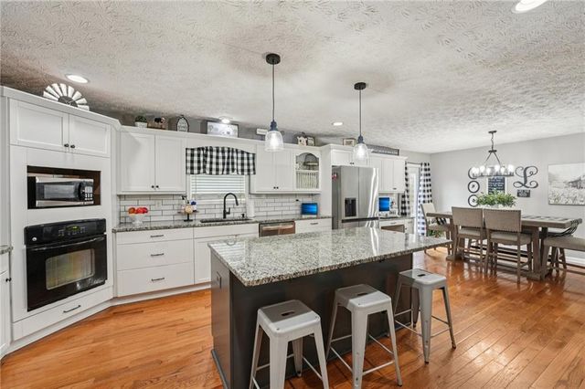 6471 Forsyth Drive, Cumming, GA 30028