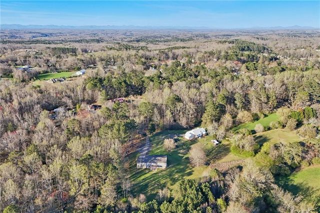 6471 Forsyth Drive, Cumming, GA 30028