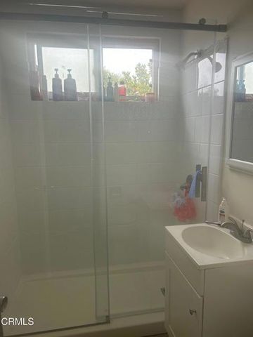 209 W Santa Barbara Street, Santa Paula, CA 93060