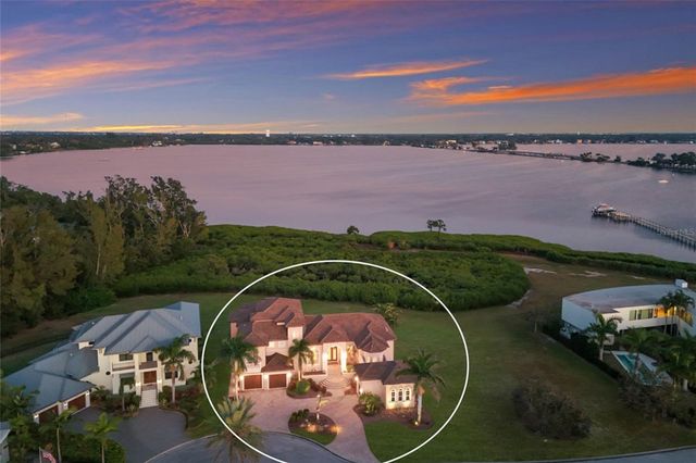 9816 2ND TERRACE NW, Bradenton, FL 34209