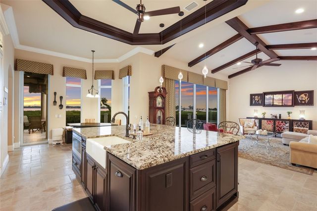 9816 2ND TERRACE NW, Bradenton, FL 34209