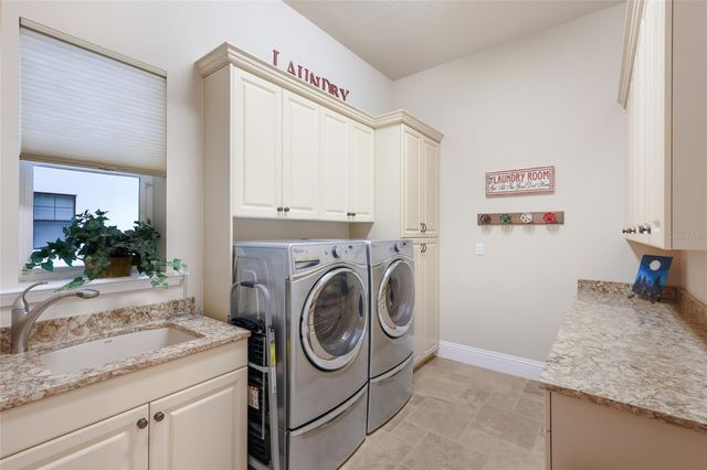 9816 2ND TERRACE NW, Bradenton, FL 34209