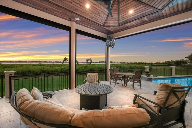 9816 2ND TERRACE NW, Bradenton, FL 34209