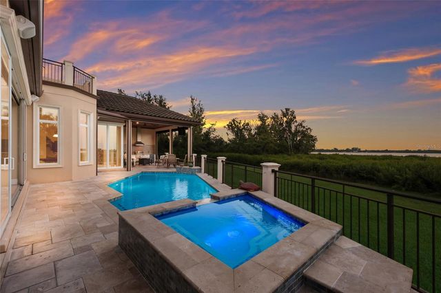 9816 2ND TERRACE NW, Bradenton, FL 34209