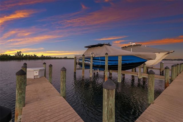 9816 2ND TERRACE NW, Bradenton, FL 34209