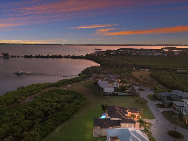 9816 2ND TERRACE NW, Bradenton, FL 34209