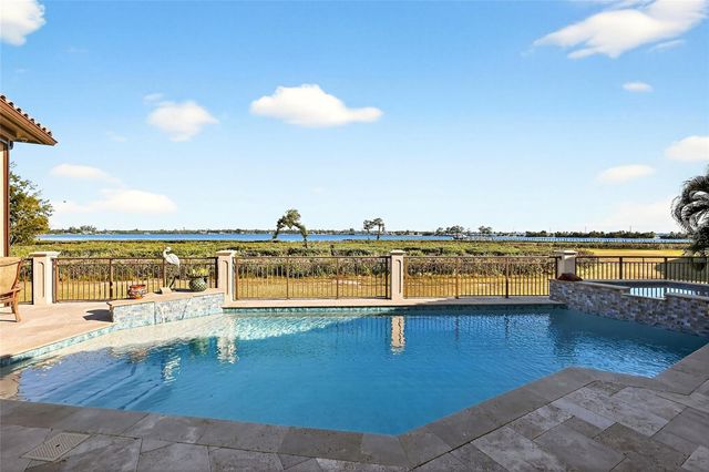 9816 2ND TERRACE NW, Bradenton, FL 34209