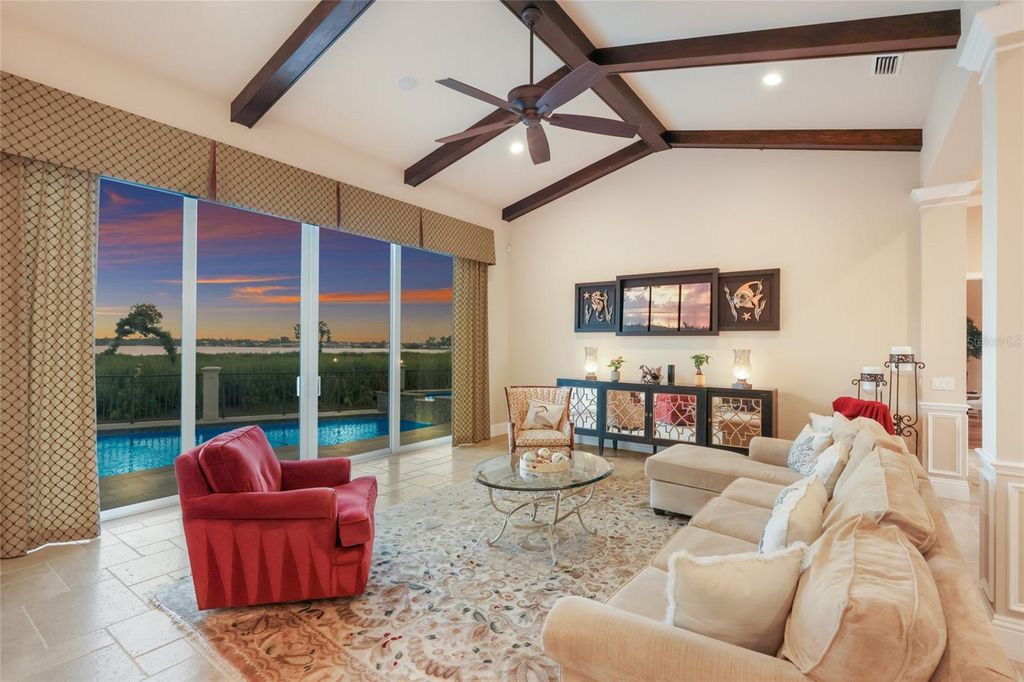 Image 15 of property listing at 9816 2ND TERRACE NW, Bradenton, FL 34209