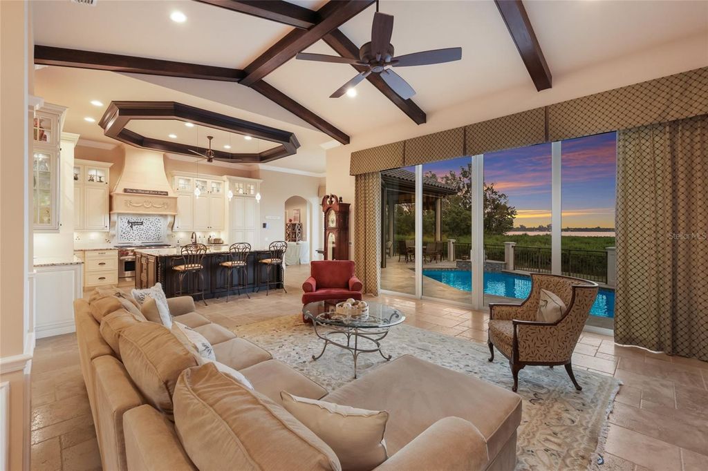 Image 19 of property listing at 9816 2ND TERRACE NW, Bradenton, FL 34209