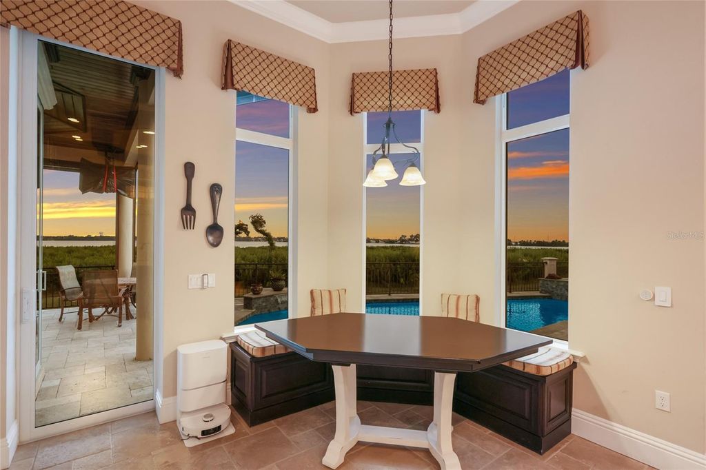 Image 25 of property listing at 9816 2ND TERRACE NW, Bradenton, FL 34209