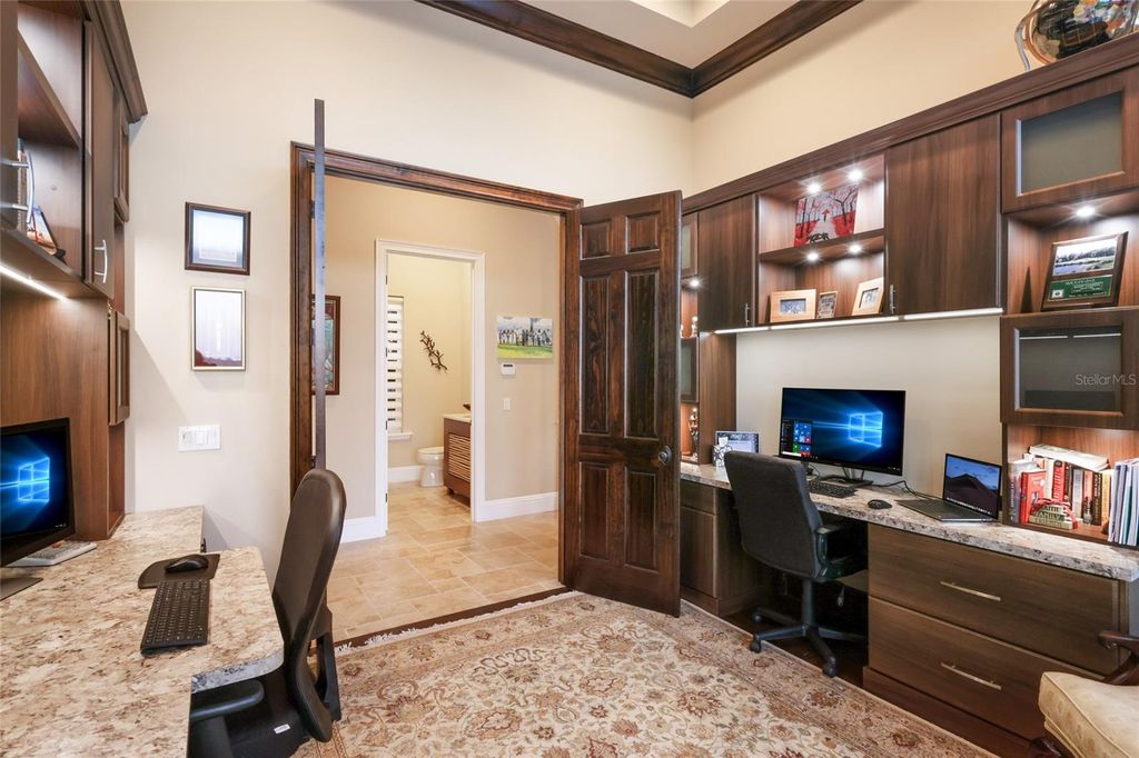 Image 33 of property listing at 9816 2ND TERRACE NW, Bradenton, FL 34209