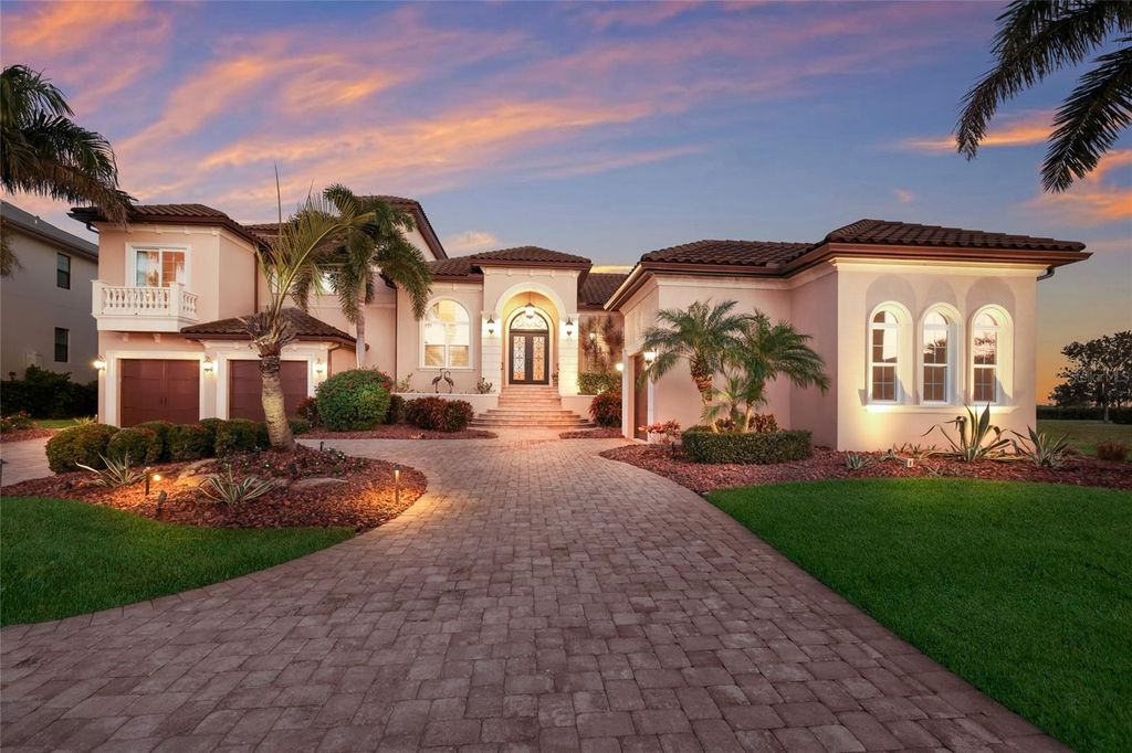 Image 5 of property listing at 9816 2ND TERRACE NW, Bradenton, FL 34209