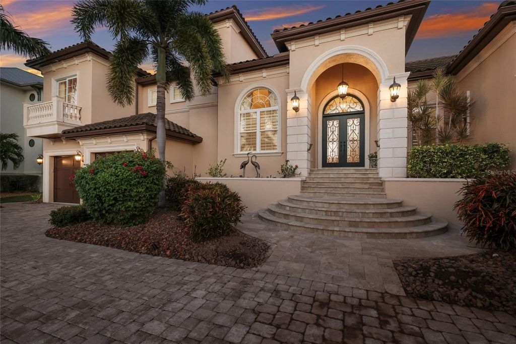 Image 6 of property listing at 9816 2ND TERRACE NW, Bradenton, FL 34209