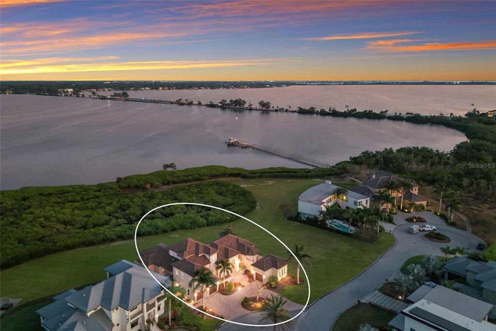 Image 69 of property listing at 9816 2ND TERRACE NW, Bradenton, FL 34209