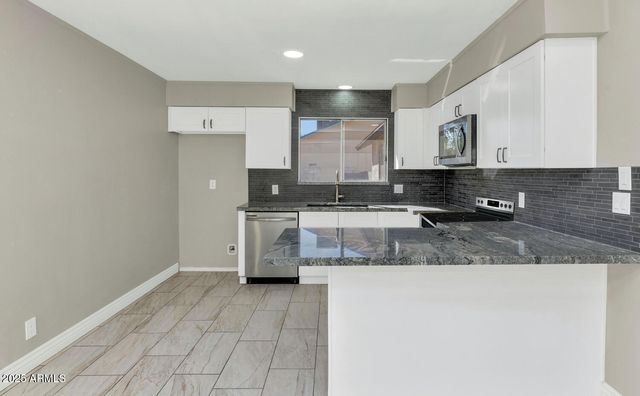 2555 S PATTERSON Street, Mesa, AZ 85202