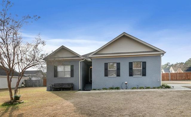 219 Brushfire Dr, Dothan, AL 36301