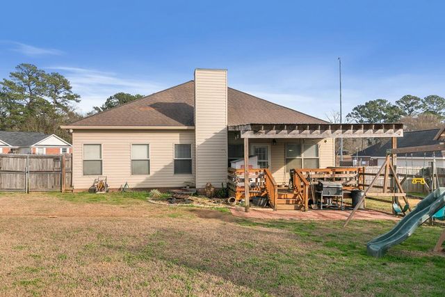 219 Brushfire Dr, Dothan, AL 36301