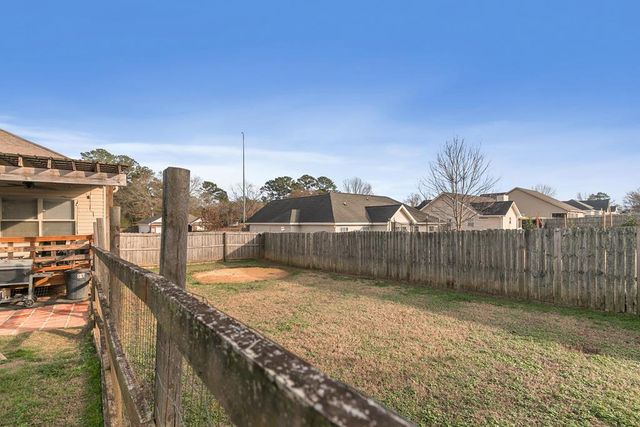 219 Brushfire Dr, Dothan, AL 36301