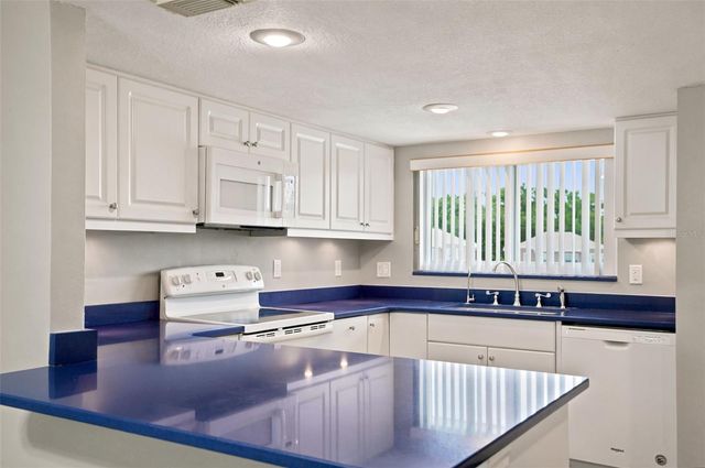 90 S HIGHLAND AVENUE 1414, Tarpon Springs, FL 34689
