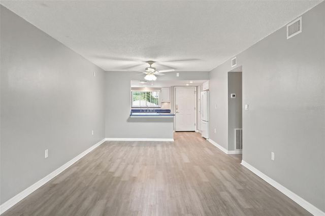 90 S HIGHLAND AVENUE 1414, Tarpon Springs, FL 34689